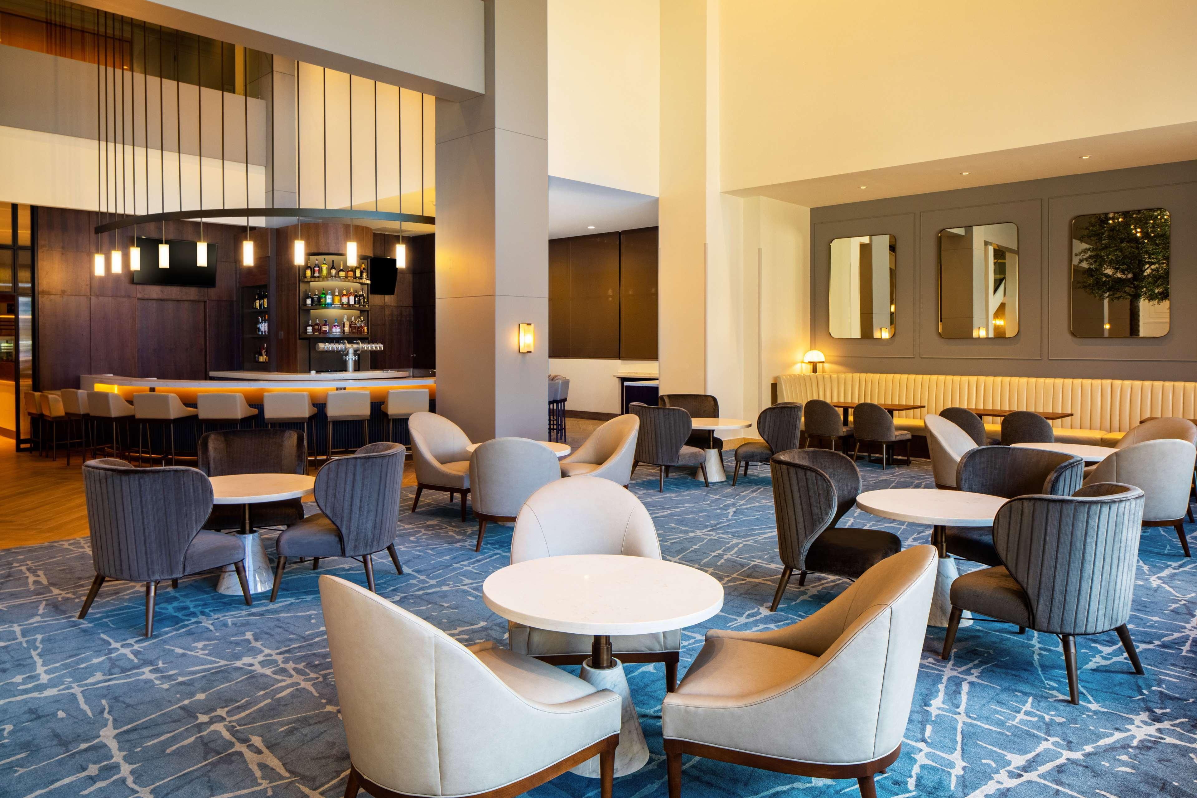 Hyatt Regency Hotel 4*